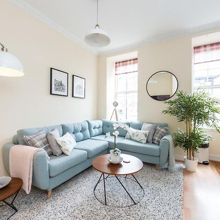 Bright And Modern 2 Bed Apartment Единбург Екстер'єр фото