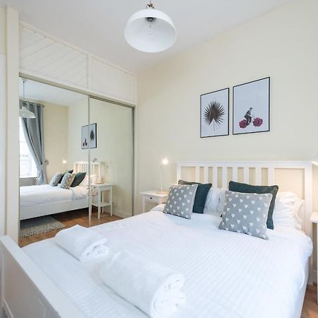 Bright And Modern 2 Bed Apartment Единбург Екстер'єр фото