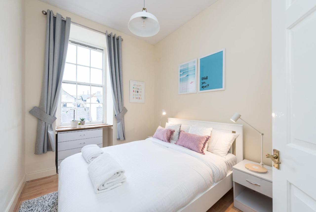 Bright And Modern 2 Bed Apartment Единбург Екстер'єр фото