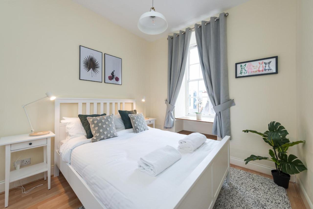 Bright And Modern 2 Bed Apartment Единбург Екстер'єр фото